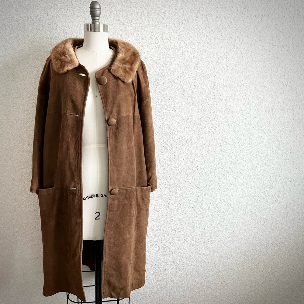 VINTAGE 100% GENUINE LEATHER MINK FUR TAN TRENCH COAT rip in the collar!